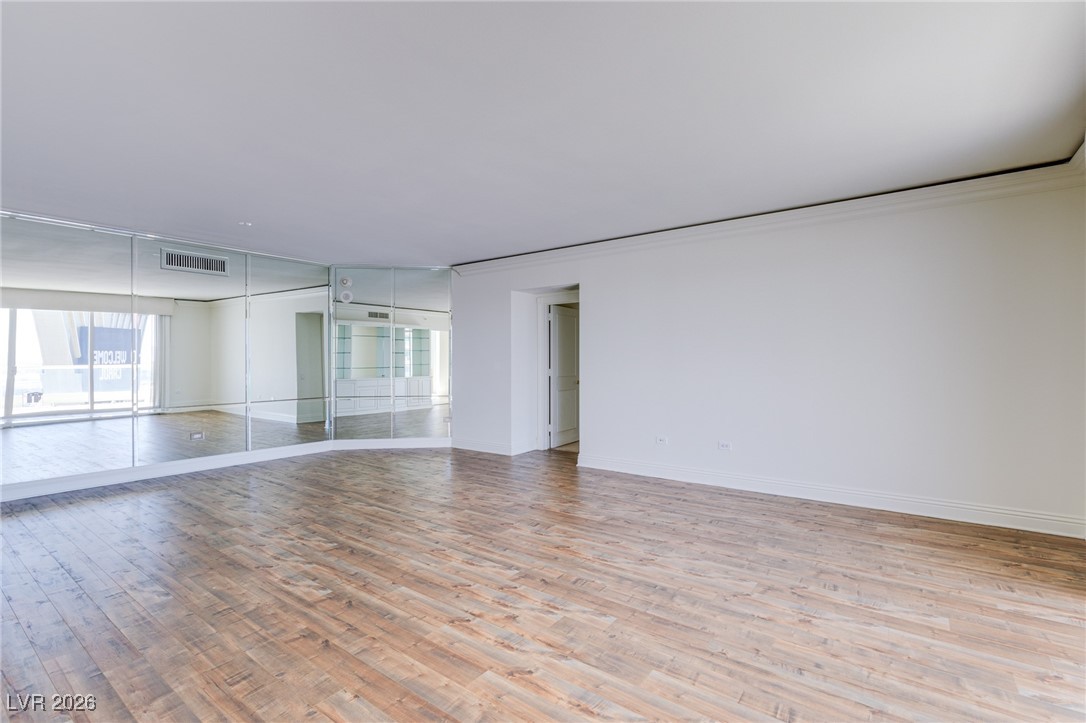 2877 Paradise Road 1203