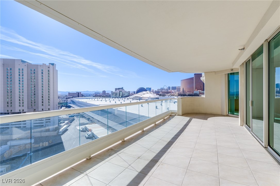 2877 Paradise Road 1203