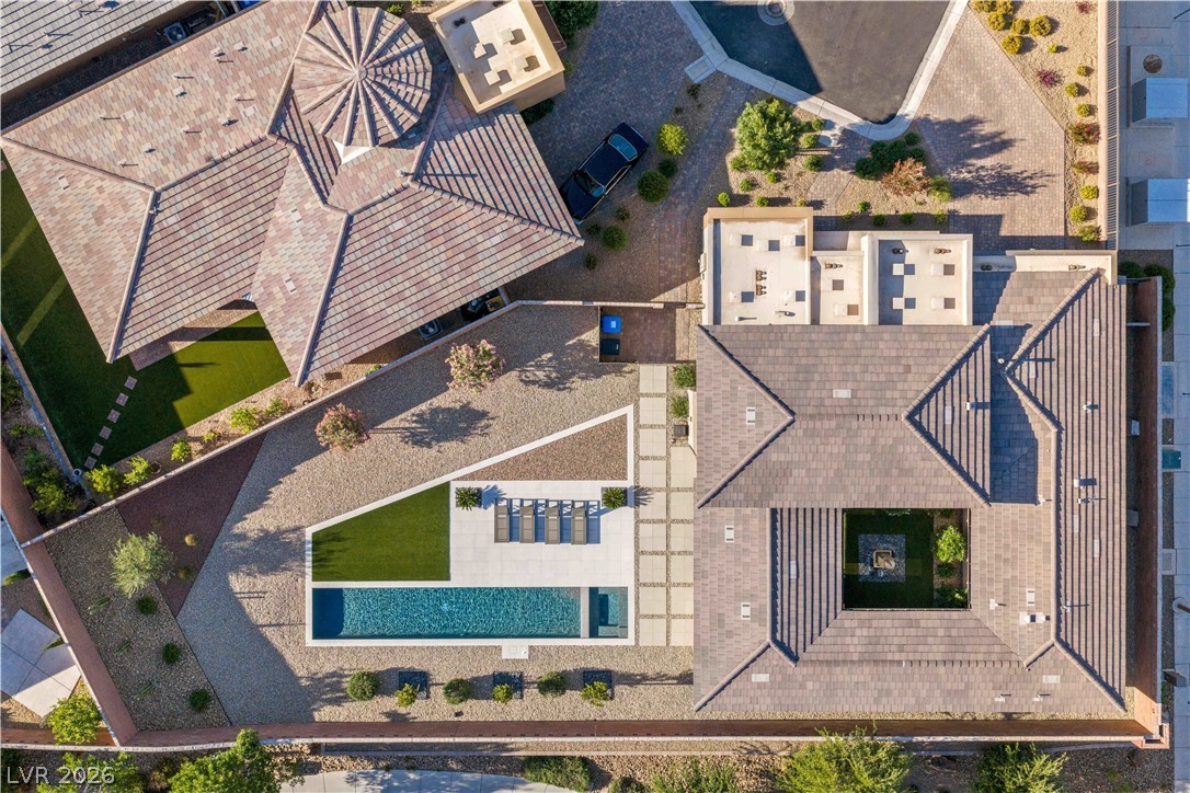 6881 Wood Clover Court