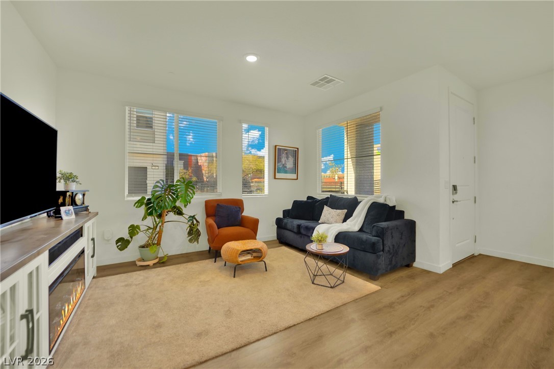 129 Laguna Commons Lane