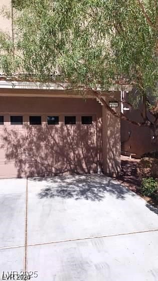 9758 Panther Hollow Street, Las Vegas, Nevada image 5
