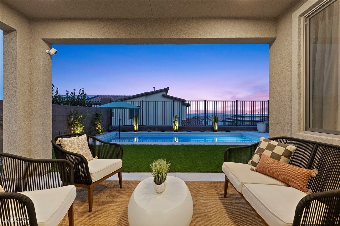 Properties 2 532 Crown Mesa Avenue