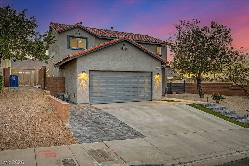 Photo of 1001 Amber Gate Street, Henderson, NV 89002 (MLS # 2777986)