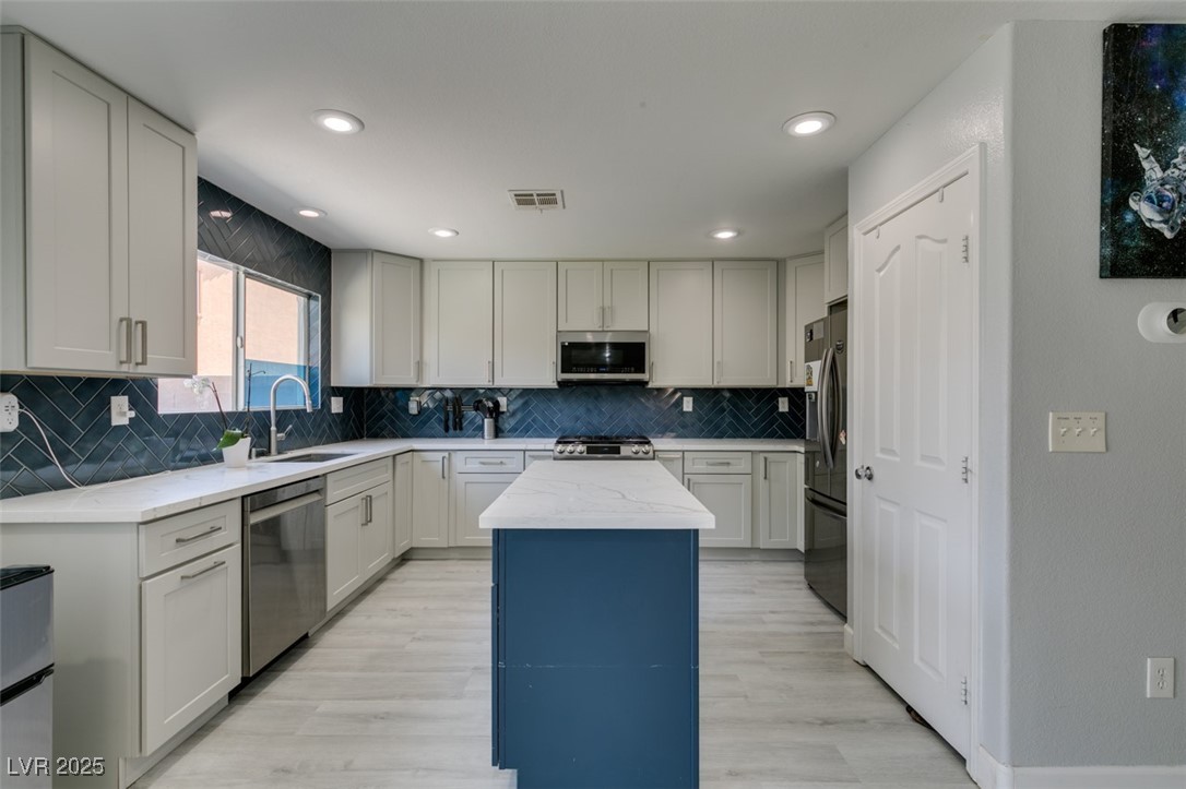 212 Stagecoach Flats Ave