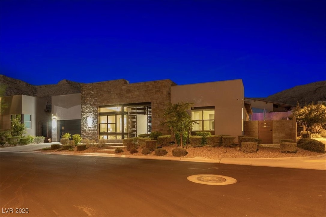 6845 Stellar Wind Street