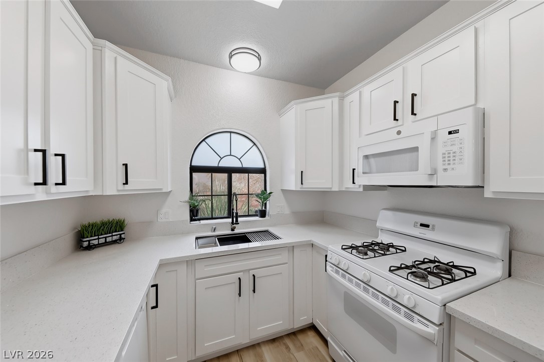 1409 Santa Margarita Street B