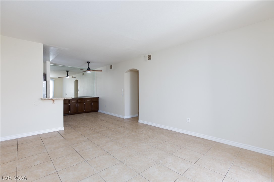 1830 N Buffalo Drive 2115