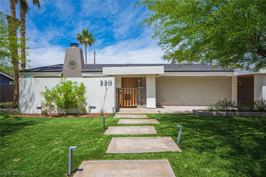 330 E Country Club Drive