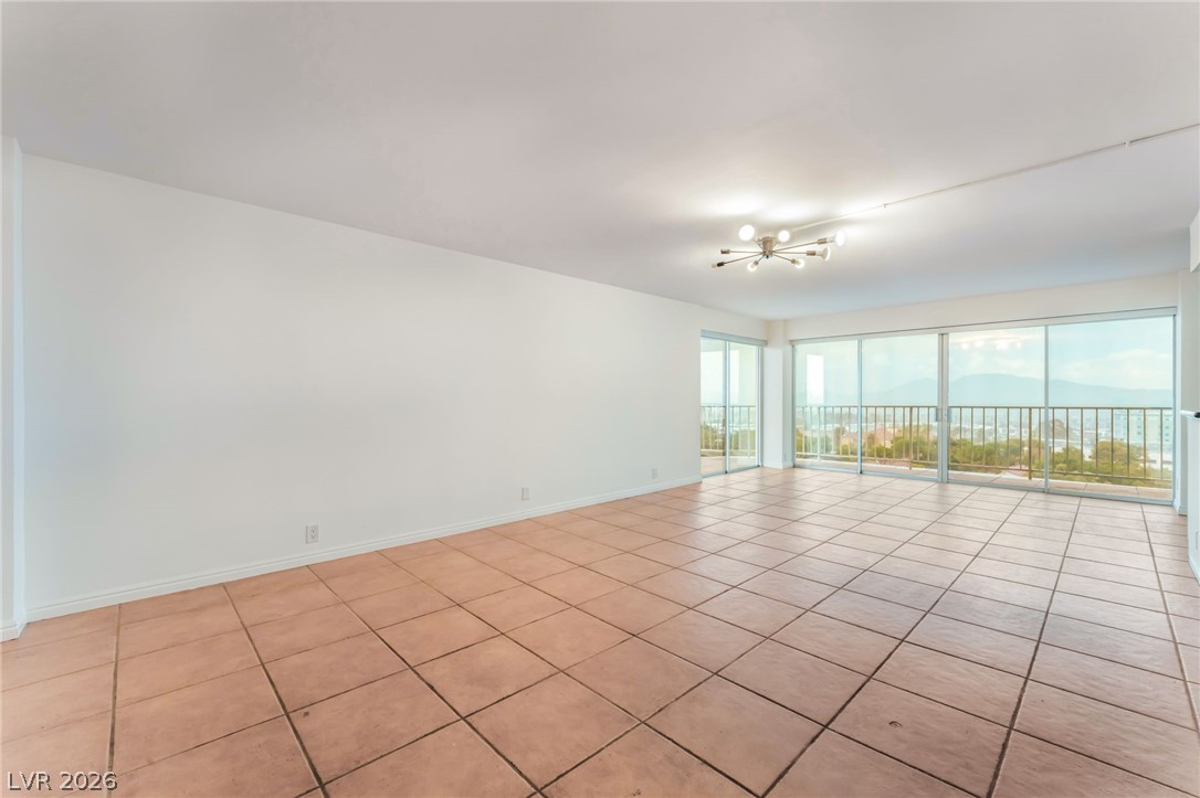 3111 Bel Air Drive 11B
