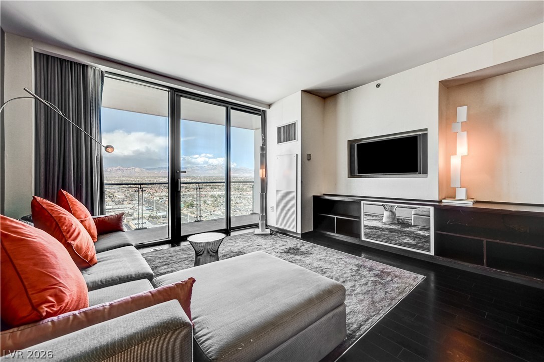 4381 W Flamingo Road 2807