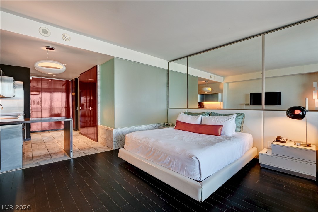 4381 W Flamingo Road 2807