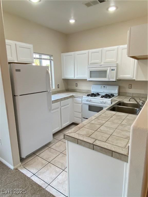 Las Vegas, Nevada 89144, United States, 2 Bedrooms Bedrooms, ,2 BathroomsBathrooms,Residential,Active,201670