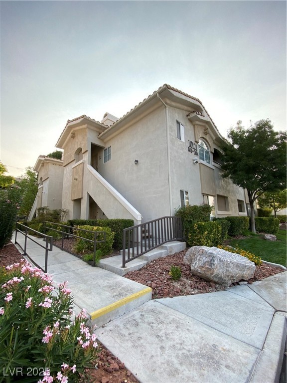 Las Vegas, Nevada 89144, United States, 2 Bedrooms Bedrooms, ,2 BathroomsBathrooms,Residential,Active,201670