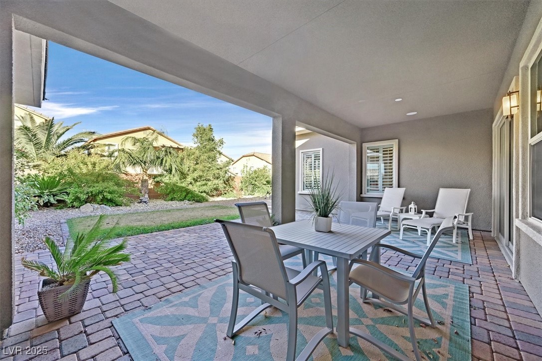 Las Vegas, Nevada 89148, United States, 2 Bedrooms Bedrooms, ,3 BathroomsBathrooms,Residential,Active,23298