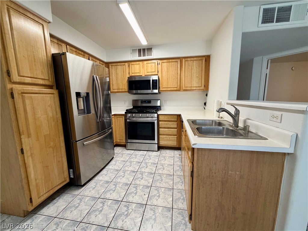 5710 E Tropicana Avenue 1086