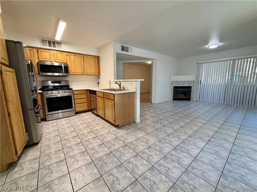 5710 E Tropicana Avenue 1086
