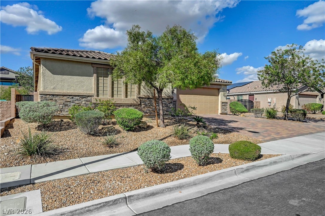 6975 Hopi Summit Court