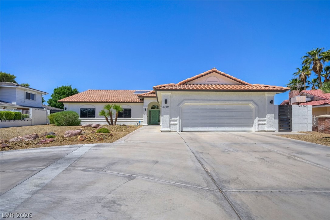 Properties 4 400 Lacy Lane