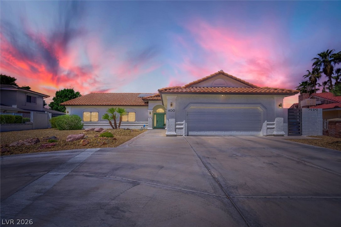 Properties 2 400 Lacy Lane