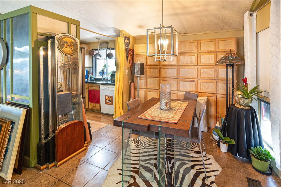 3530 Katmai Drive, Las Vegas, Nevada image 13
