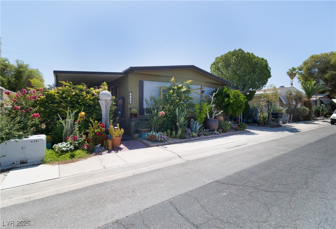 3530 Katmai Drive, Las Vegas, Nevada image 4