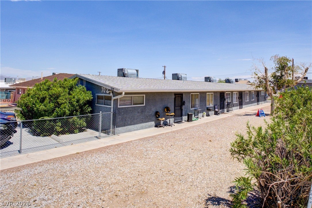 702 N 10th Street
