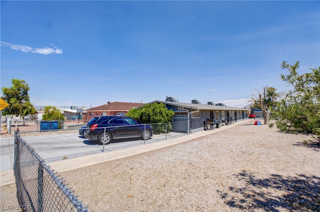 702 N 10th Street