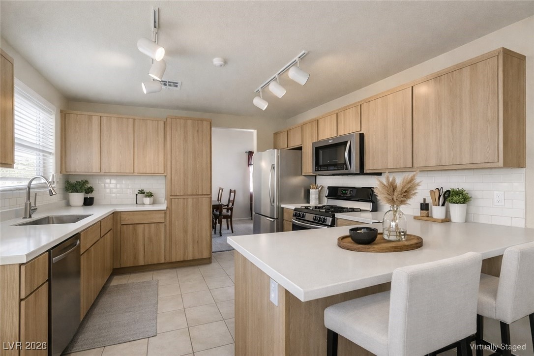 916 Carey Grove Avenue