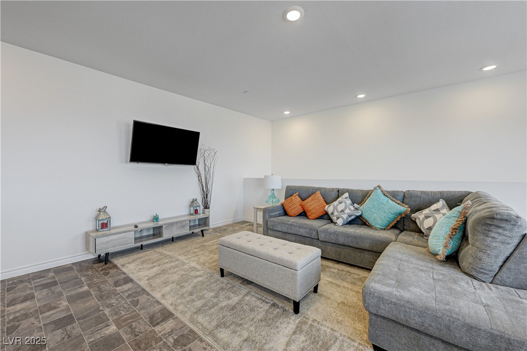 226 White Crest Peak Avenue, Henderson, Nevada image 13