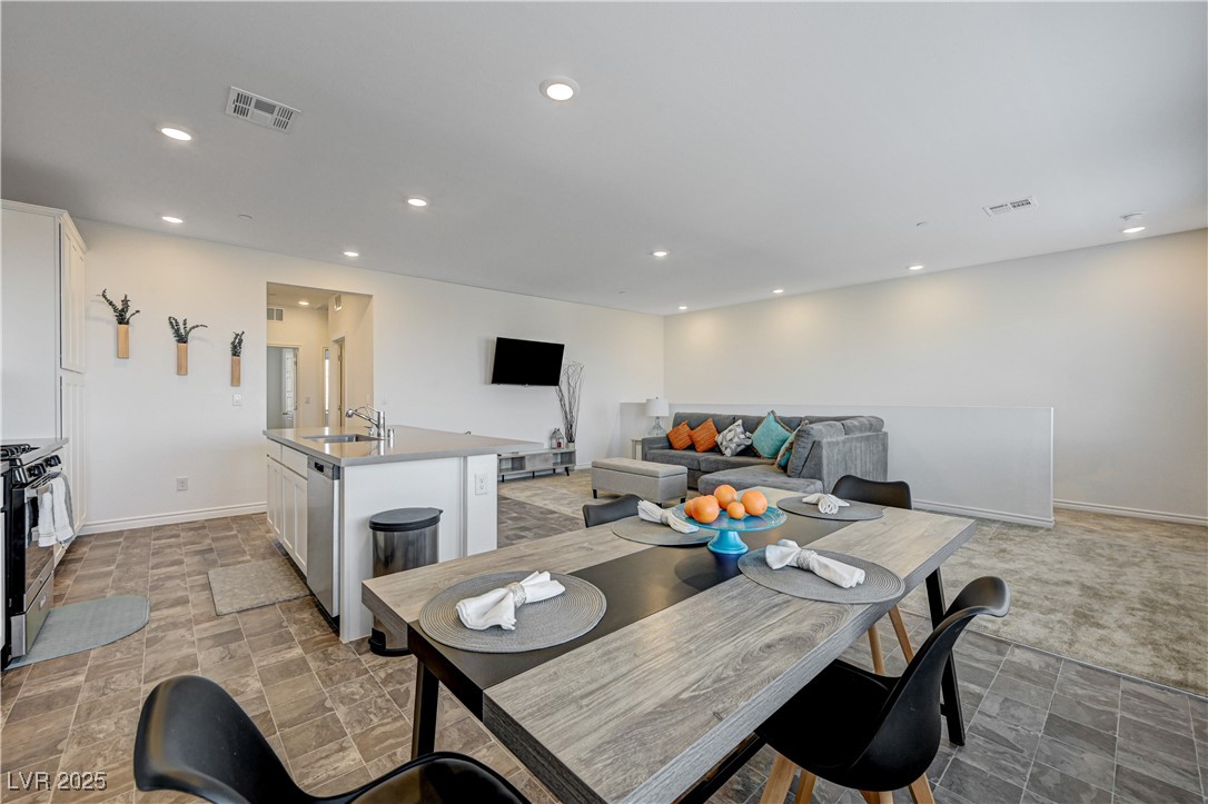 226 White Crest Peak Avenue, Henderson, Nevada image 22