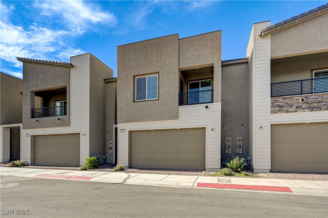 226 White Crest Peak Avenue, Henderson, Nevada image 5