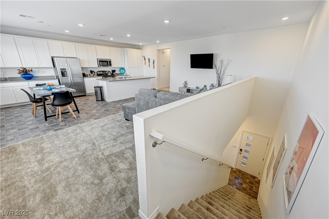 226 White Crest Peak Avenue, Henderson, Nevada image 10
