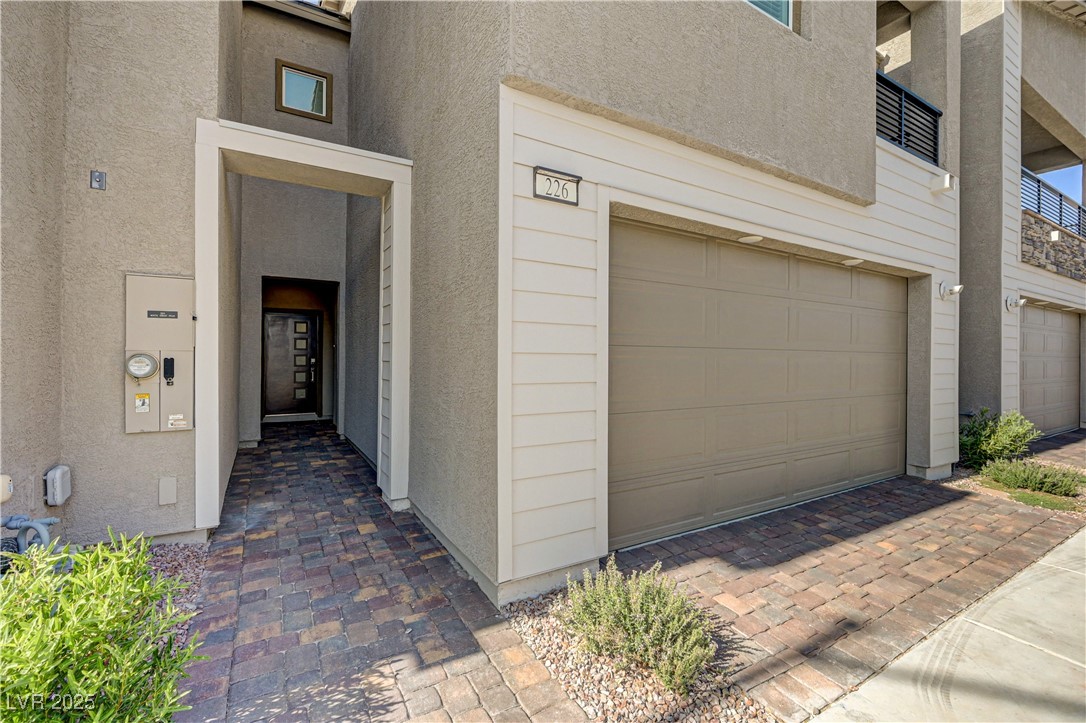 226 White Crest Peak Avenue, Henderson, Nevada image 6