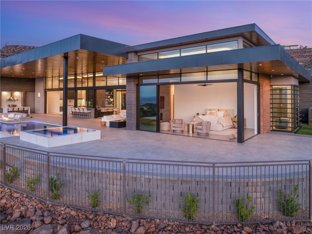 6 Hidden Heights Court