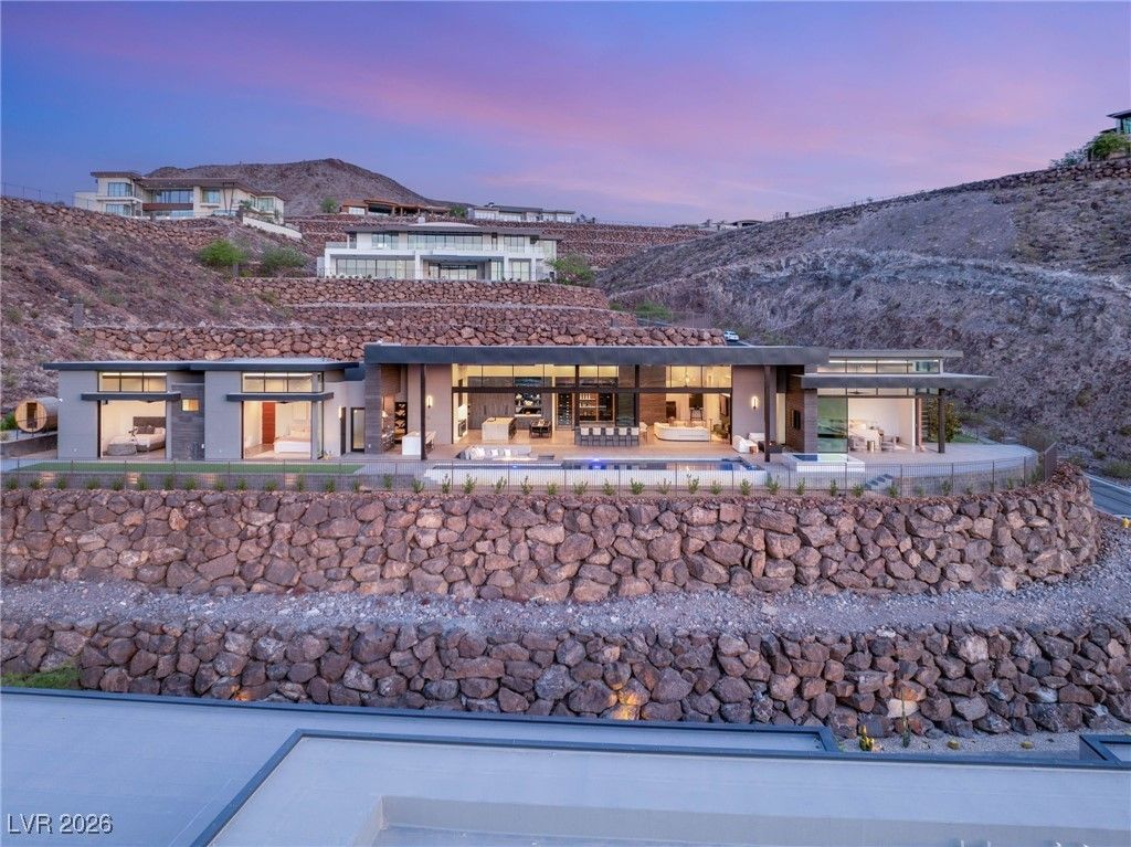 Photo of 6 Hidden Heights Court, Henderson, NV 89012 (MLS # 2746401)