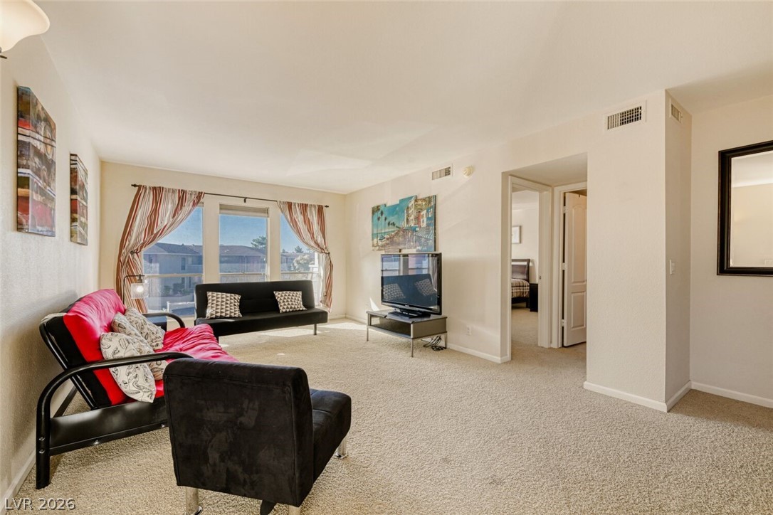 668 Oakmont Avenue 1706