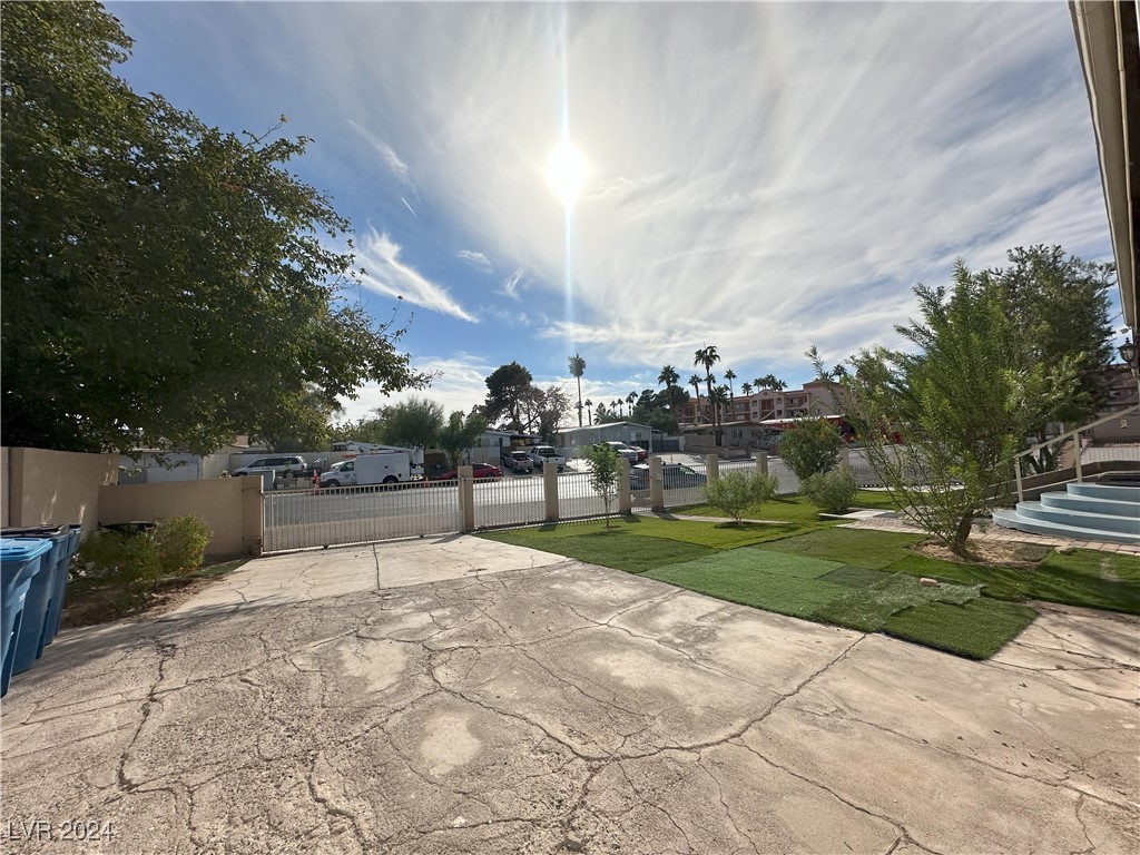 3640 Montego Drive, Las Vegas, Nevada image 3