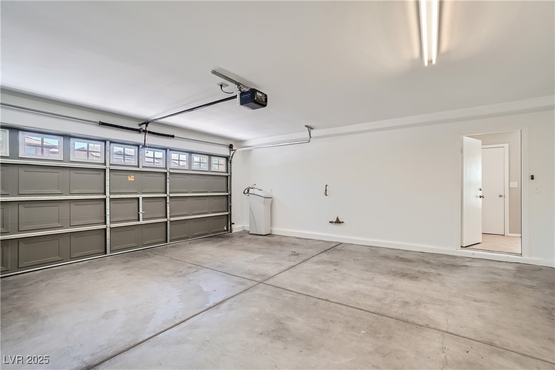 Las Vegas, Nevada 89135, United States, 4 Bedrooms Bedrooms, ,3 BathroomsBathrooms,Residential,Active,206445