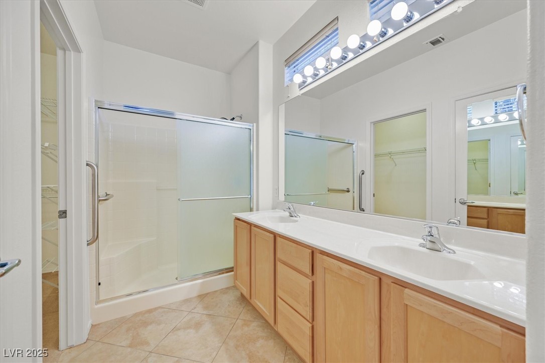 Henderson, Nevada 89012, United States, 2 Bedrooms Bedrooms, ,2 BathroomsBathrooms,Residential,Active,210426