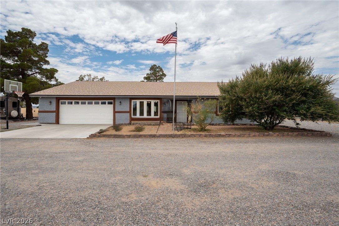 371 W Nopah Vista Avenue