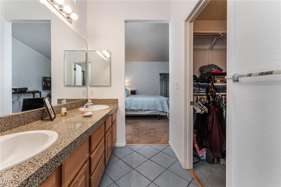 2086 Angel Falls Drive, Henderson, Nevada image 25