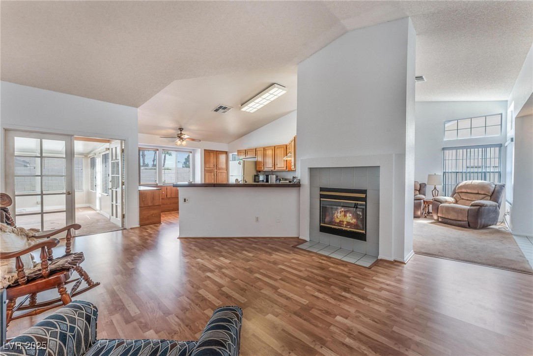 2086 Angel Falls Drive, Henderson, Nevada image 16