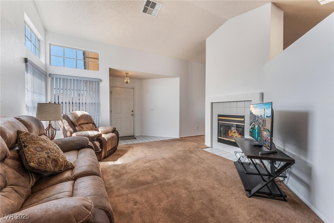 2086 Angel Falls Drive, Henderson, Nevada image 6