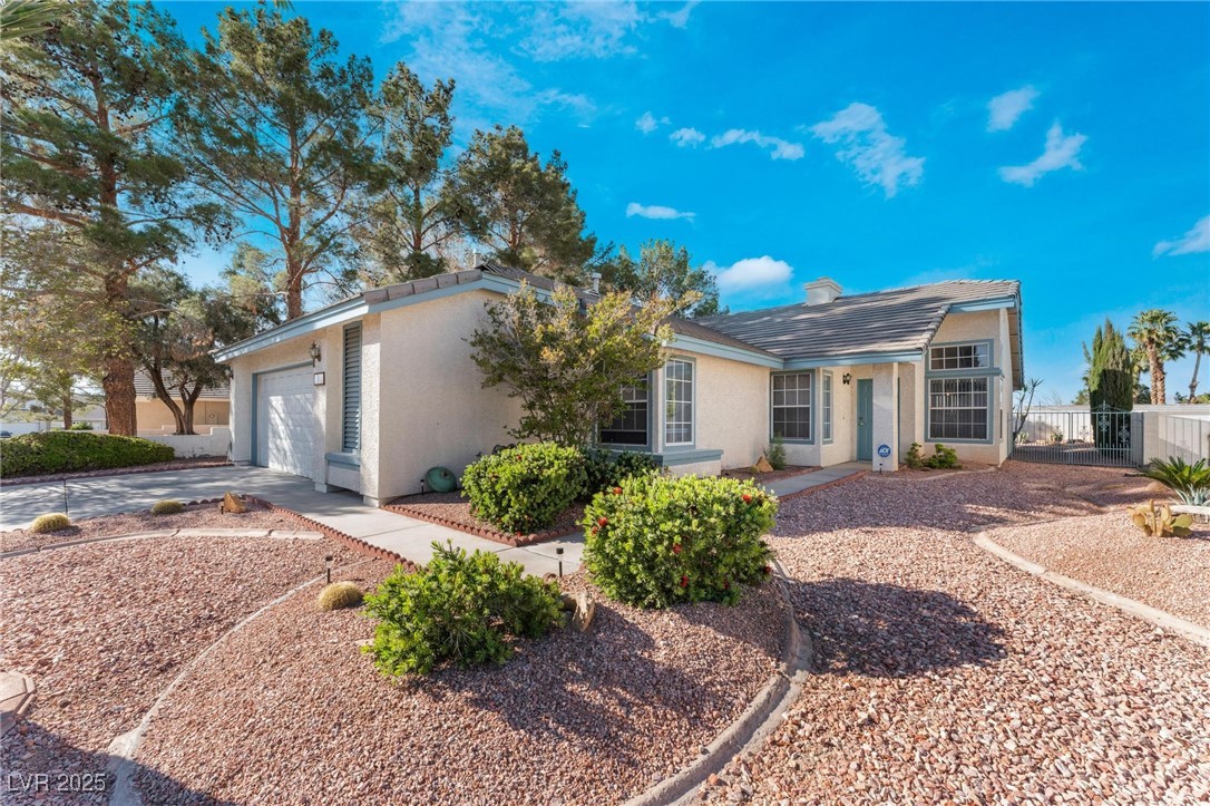 2086 Angel Falls Drive, Henderson, Nevada image 1