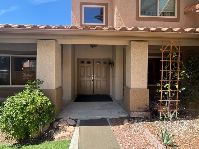 1020 Grey Hollow Avenue