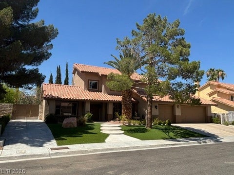 Homes For Sale - 1020 Grey Hollow Avenue<br/> North Las Vegas, NV 89031