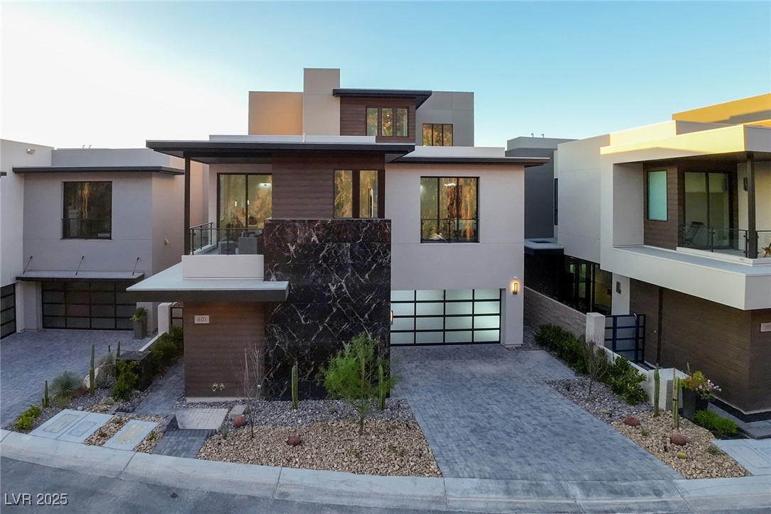601 Overlook Rim Drive
