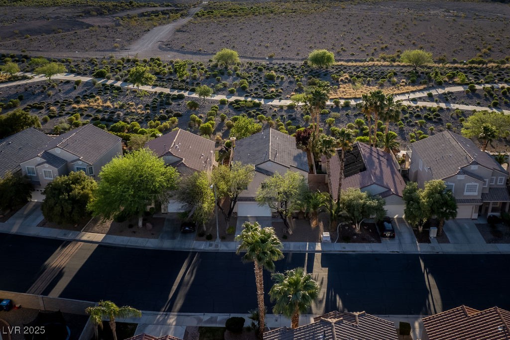 Henderson, Nevada 89052, United States, 3 Bedrooms Bedrooms, ,3 BathroomsBathrooms,Residential,Pending,4330