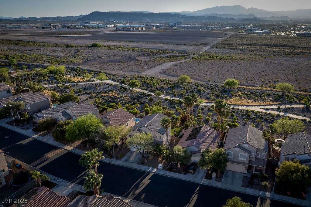 Henderson, Nevada 89052, United States, 3 Bedrooms Bedrooms, ,3 BathroomsBathrooms,Residential,Pending,4330