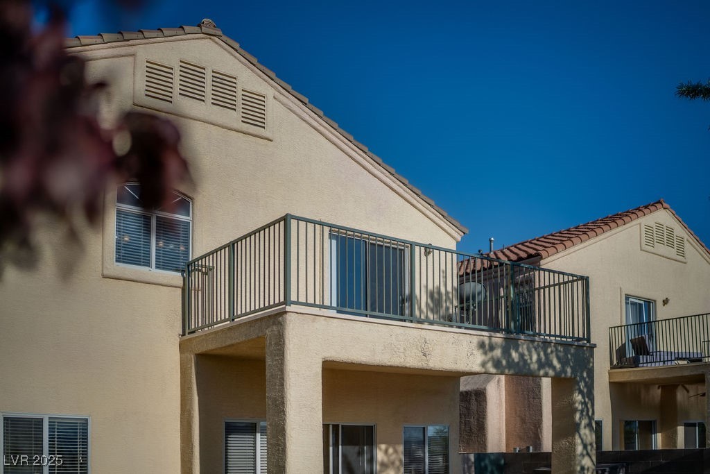 Henderson, Nevada 89052, United States, 3 Bedrooms Bedrooms, ,3 BathroomsBathrooms,Residential,Pending,4330